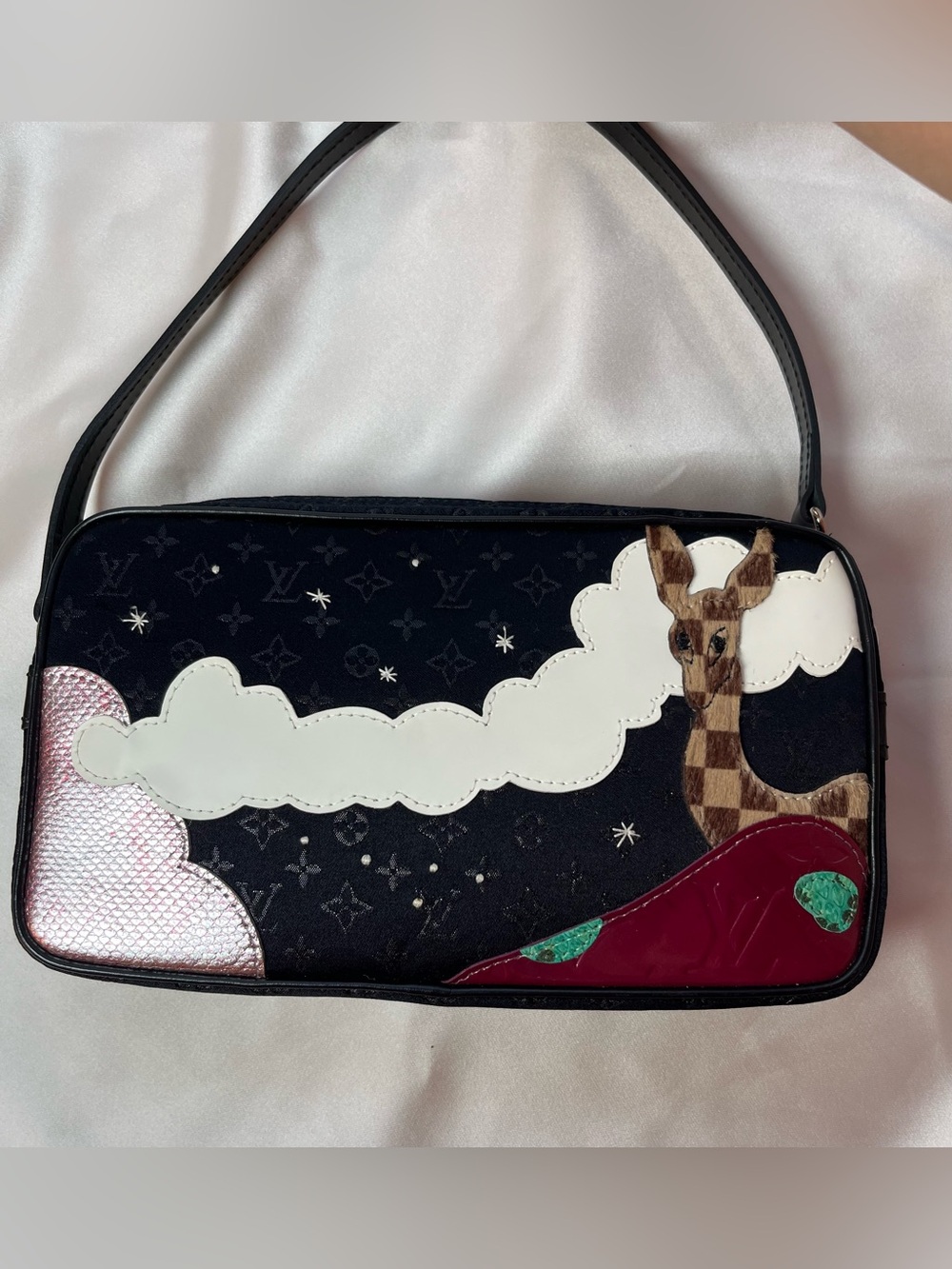 Louis Vuitton Satin Pochette Comte de Fe Shoulder Bag Giraffe